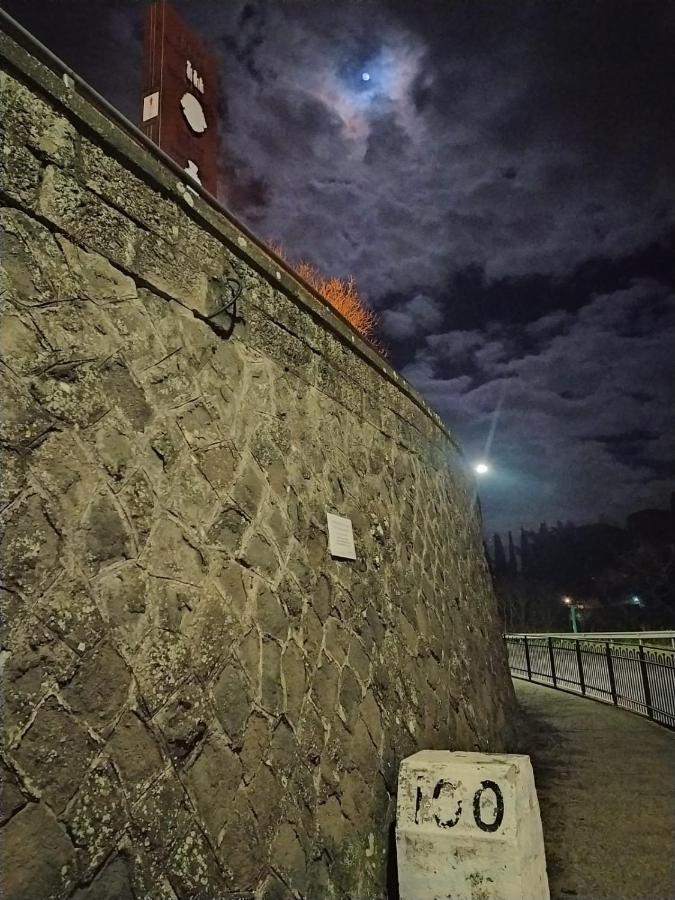 Al Centesimo Chilometro - Ristoro Del Pellegrino Hostel Montefiascone Luaran gambar